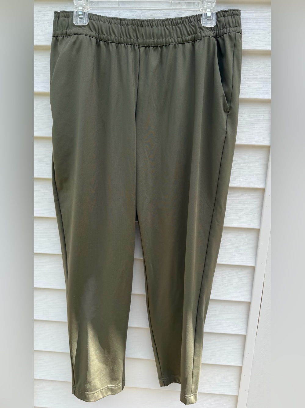 Womens Columbia Ankle pant in olive